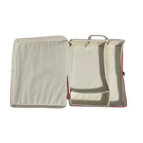 Vintage 1968 The World Of Barbie Vinyl Barbie Doll Case - Picture 11 of 13